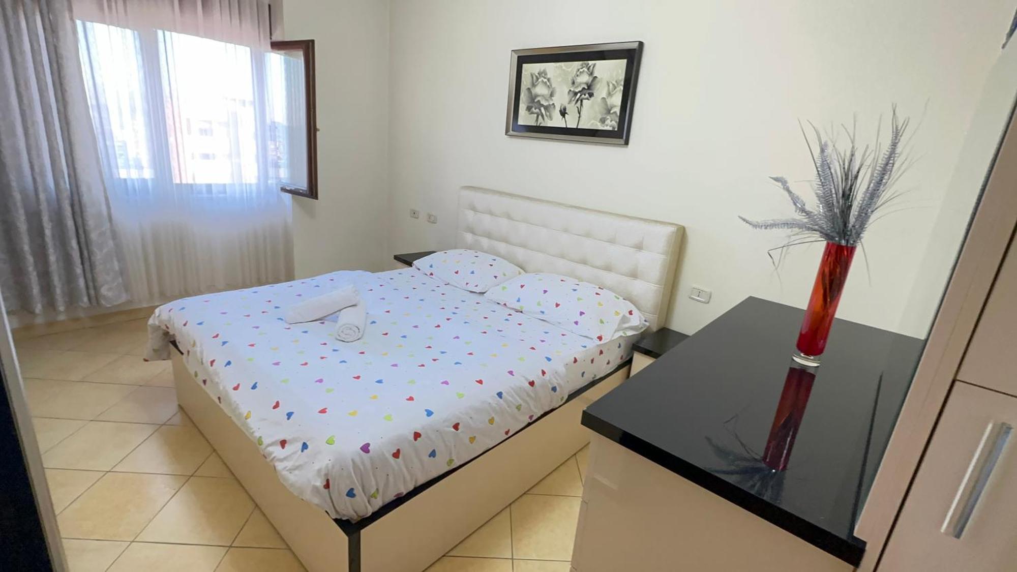 Square Inn Tirana Eksteriør billede